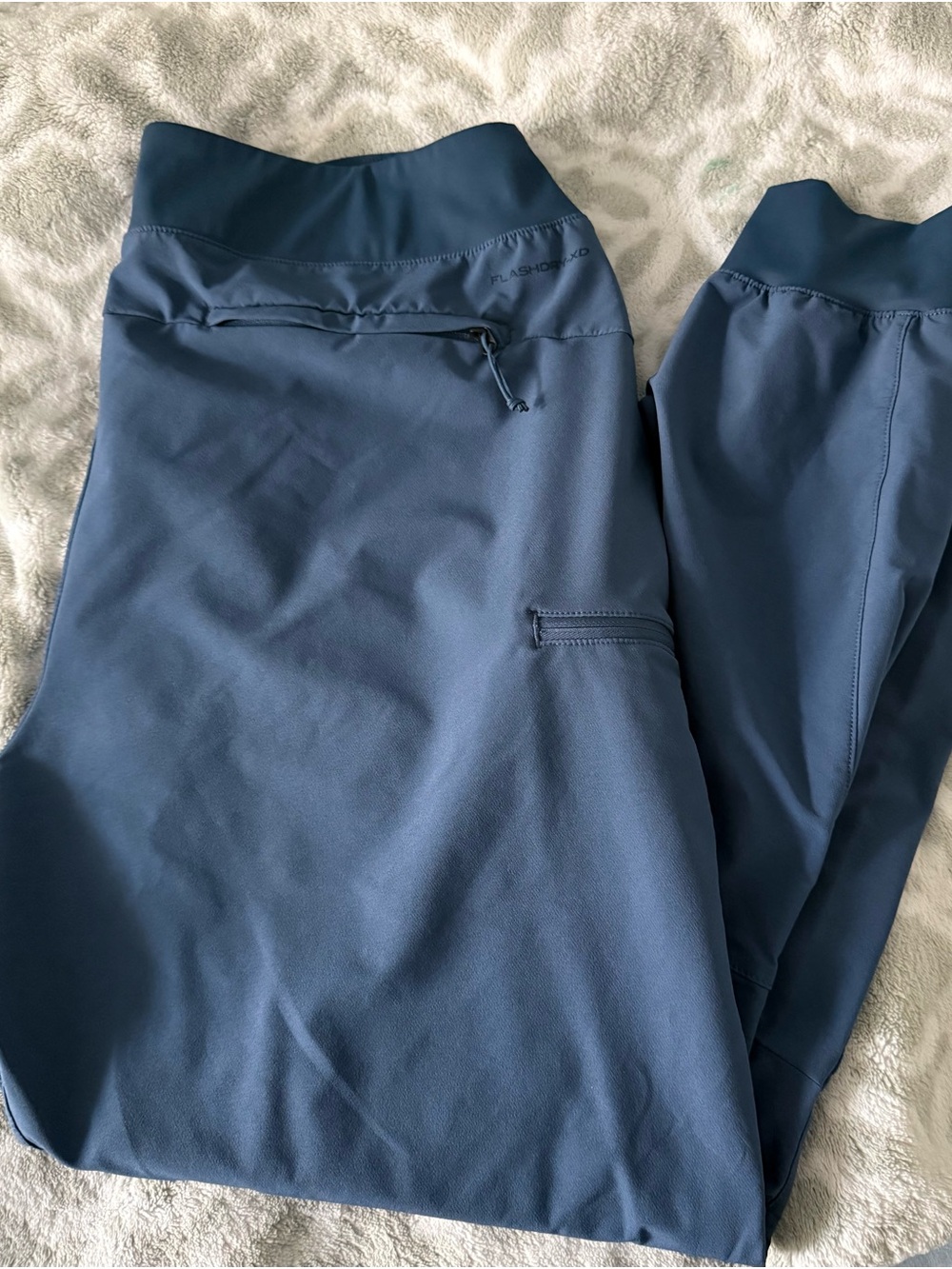 The North Face Women's BRIDGEWAY Joggers in Shady Blue